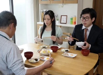 Con dâu của bố chồng banh vùng kín ra cho bố chồng nện